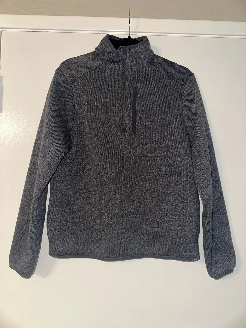 Figs Men's Heathered Dark Gray Quarter-Zip Sweater